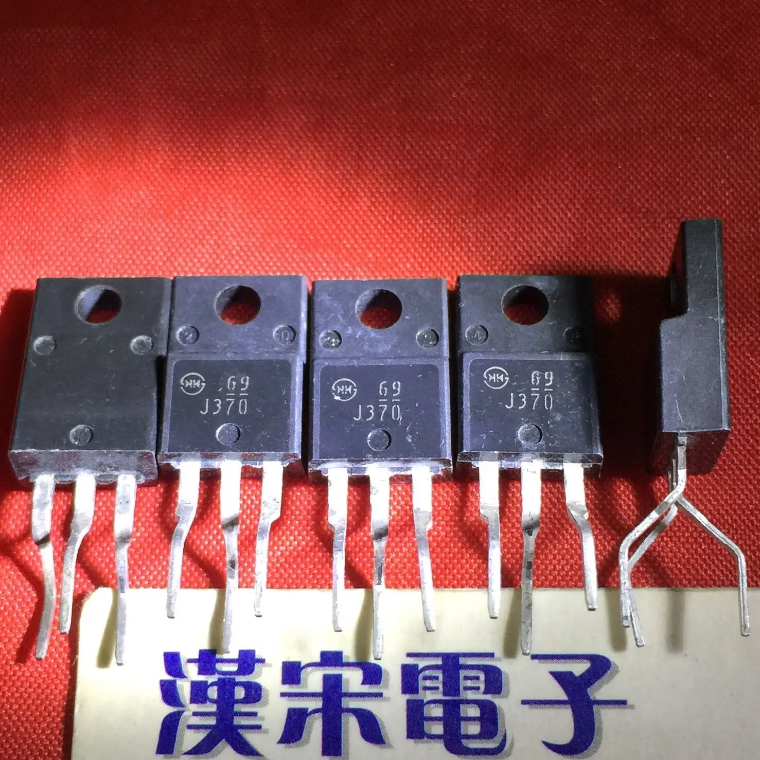 

Free shipping 2SJ370 J370 TO-220F 10PCS