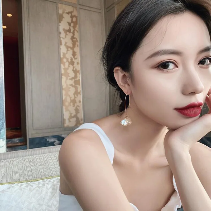 Новое поступление женские корейские висячие серьги с кисточками белый