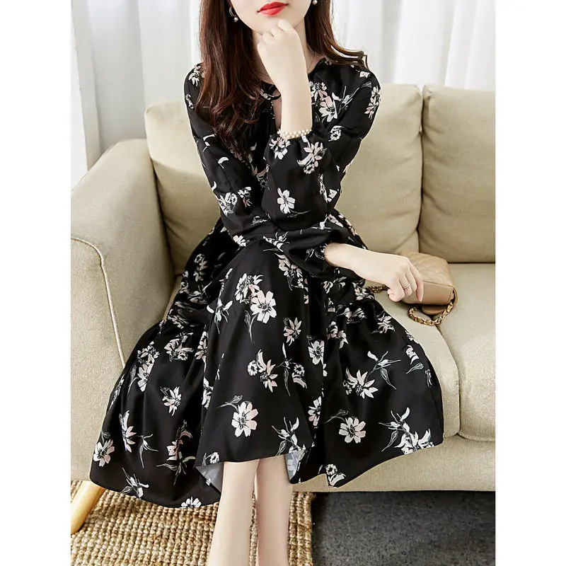 

Autumn Winter Women Dress 2020 Vintage Black Floral Printed Long Sleeve O Neck Bottoming Lady Dress Korean Slim Fit Vestidos