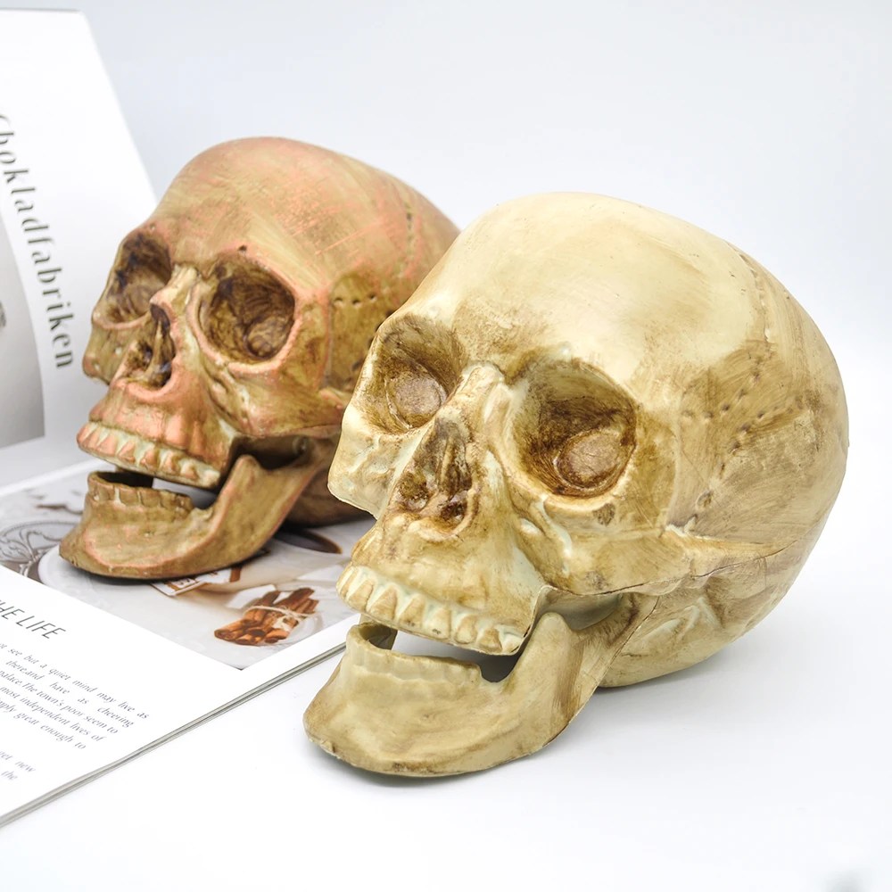 Скульптура в виде черепа пластиковая для украшения дома Хэллоуина размер 1:1