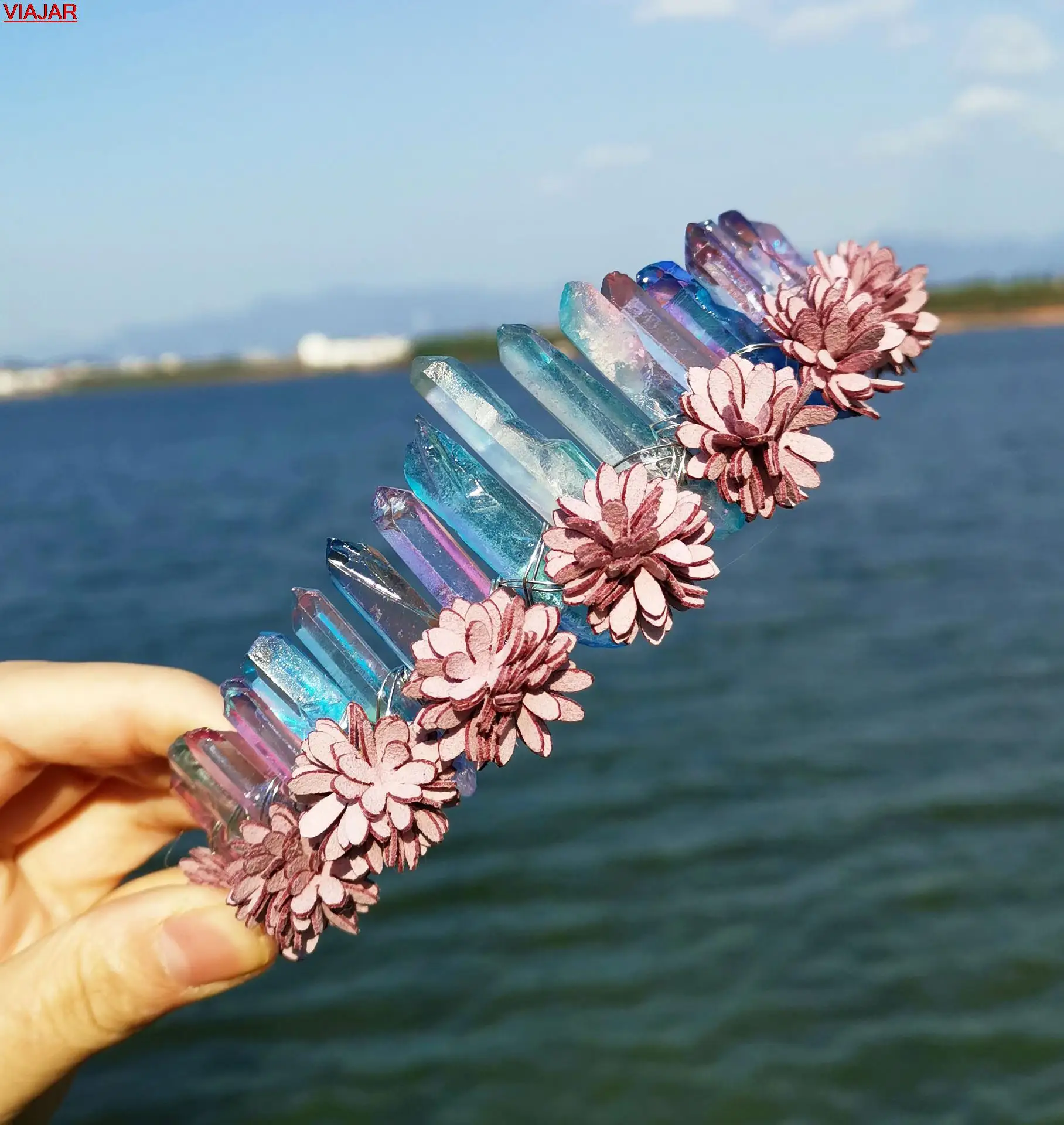 

Романтическая красочная Ювелирная тиара, Цветочная корона, радужная НЕОБРАБОТАННАЯ кварцевая Хрустальная повязка на голову, женское этнич...