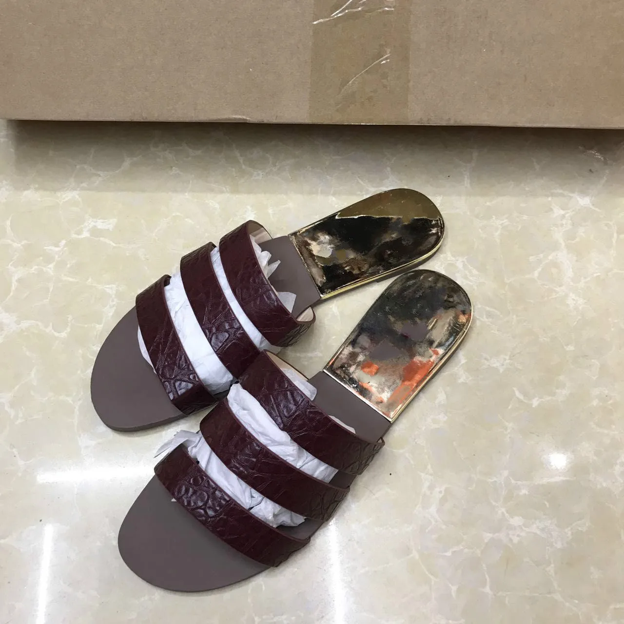 2019 г. Летние женские босоножки из PU искусственной кожи обувь на плоской подошве