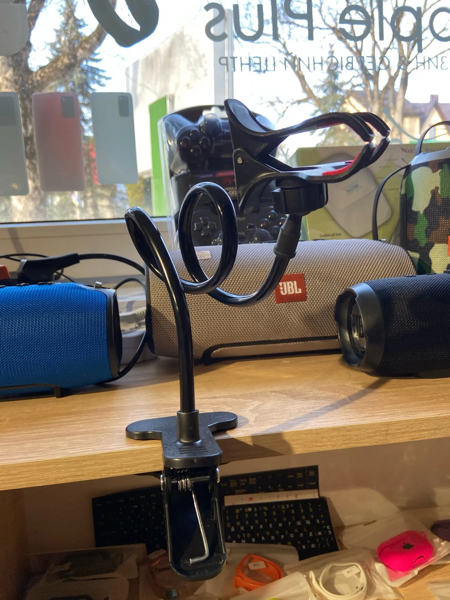 universal mobile phone holder flexible adjustable clip lazy arm phone holder home bed desktop mount bracket smartphone stand free global shipping