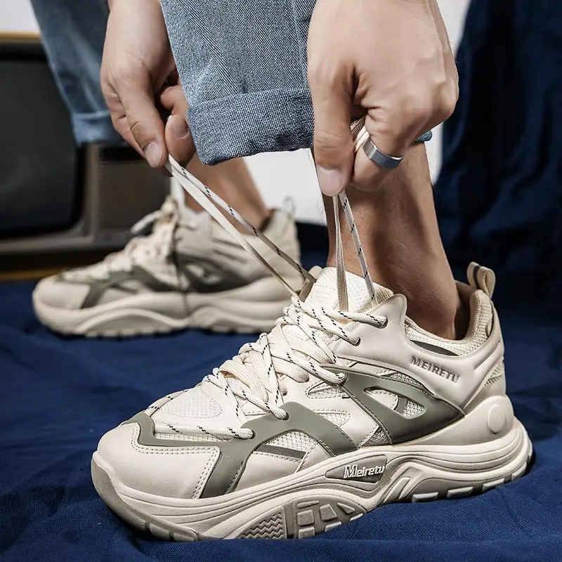 

Летняя Нескользящая мужская спортивная обувь, мужские кроссовки, дышащая сетчатая уличная Мужская Спортивная обувь для бега, мужские Бежев...