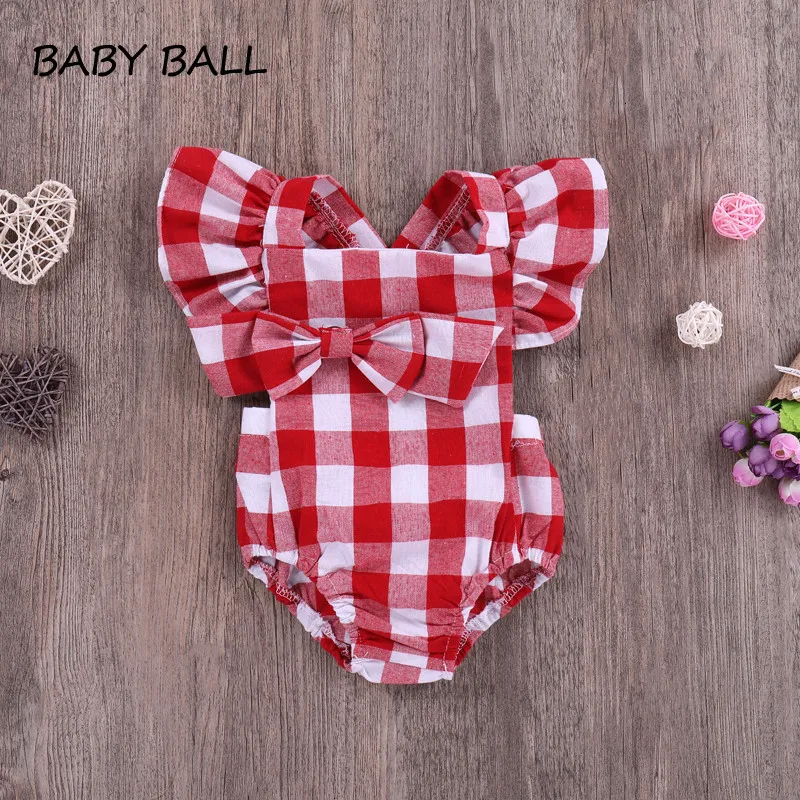 Летний комбинезон в клетку для новорожденных девочек милый с оборками и бантом