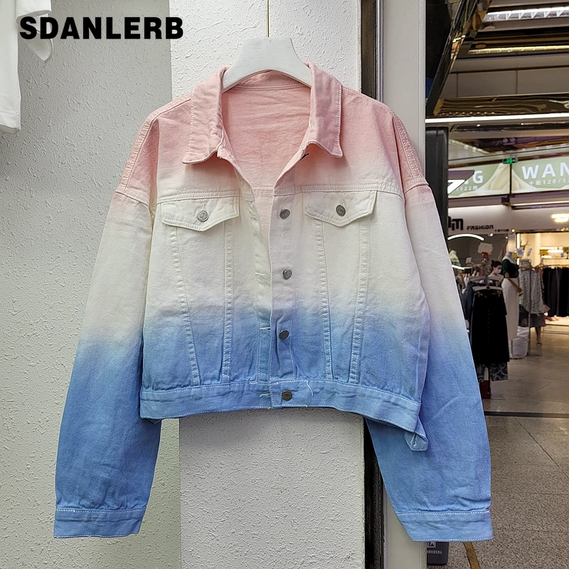 

Новинка осени 2021, модная джинсовая куртка с градиентным переходом цветов, куртка с длинным рукавом для школьниц, стройнящая джинсовая куртк...