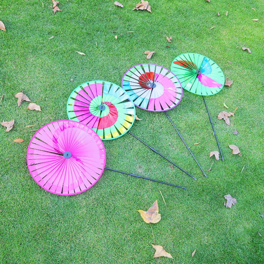 

1Pc Outdoor Decorative Rotating Windmill Creative Kids Pinwheel Random Color
