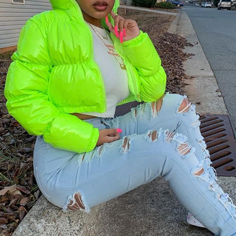 Женская зимняя куртка-пуховик на молнии с длинным рукавом и воротником-стойкой |