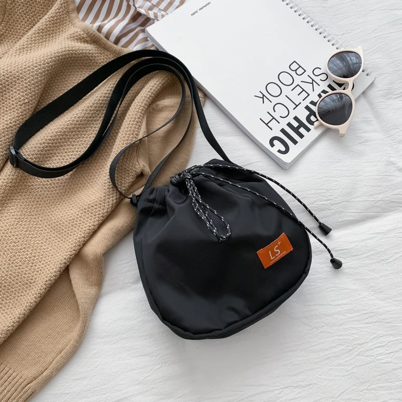 

Women Shoulder Bag Fashion Pure Color Casual Tote Outdoor Bag Nylon Handbag Drawstring Messenger Bags Sac Main Femme