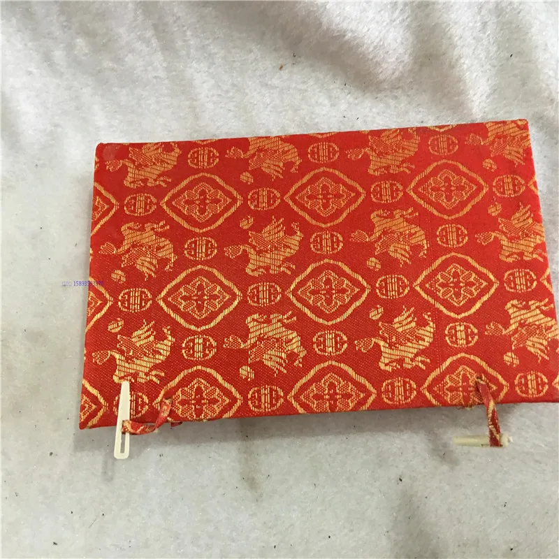 

Chinese glass snuff bottle inner (Qingming Shanghe TU)