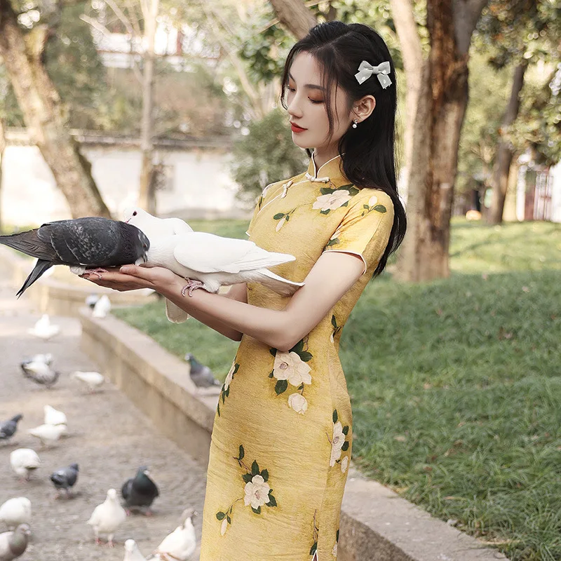 Китайское современное платье Ципао желтое элегантное молодежное шифоновое с
