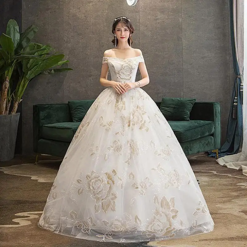 Свадебное платье с вырезом лодочкой бальное открытыми плечами роскошное