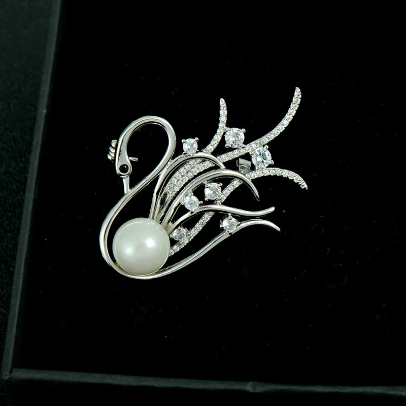 

Fashion High Sense Copper Micro Inlaid Zircon Swan Universal Brooch For Men And Women Elegant European And American Style Brooch