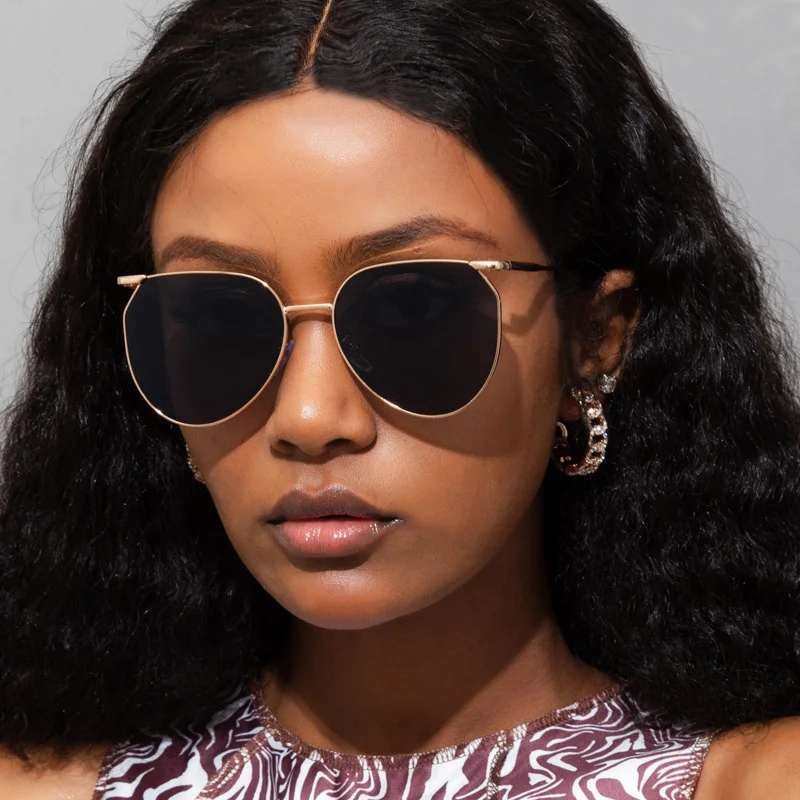 

Fashion Personality Round Metal Frame Sunglasses Retro Woman Glasses Male Vintage Sun Glasses Female Eyeglasses UV400