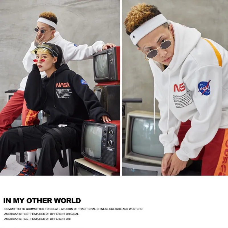 Комплект из 2 предметов космос НЛО чужой ракеты очень странные дела утюгом