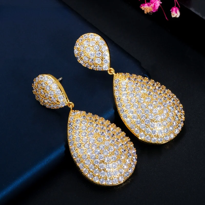 

Blucome 2021 New Design Dangle Earrings Micro-inlaid Zircon Electroplating Earrings Luxury Celebrity Wedding Banquet Jewelry