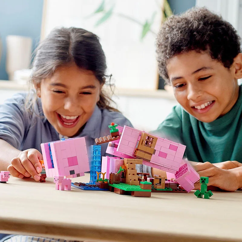 403 шт. Детский конструктор Свиной дом | Игрушки и хобби