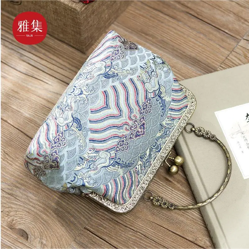 

Handmade Custom Silk Brocade Retro Sea Cliff Pattern Cheongsam Bag Female New Portable Temperament Mouth Gold