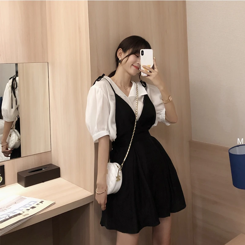 Mishow Красивое оригинальное игривое платье с короткими руковами и V-образным