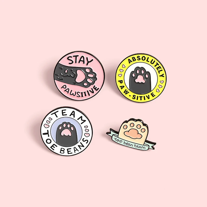 

Cute Paws Enamel Broochs Round Colorful Love Shirt Badge Gift For Friends Kids Cartoon Pictures Custom Pins Jewelry Broochs