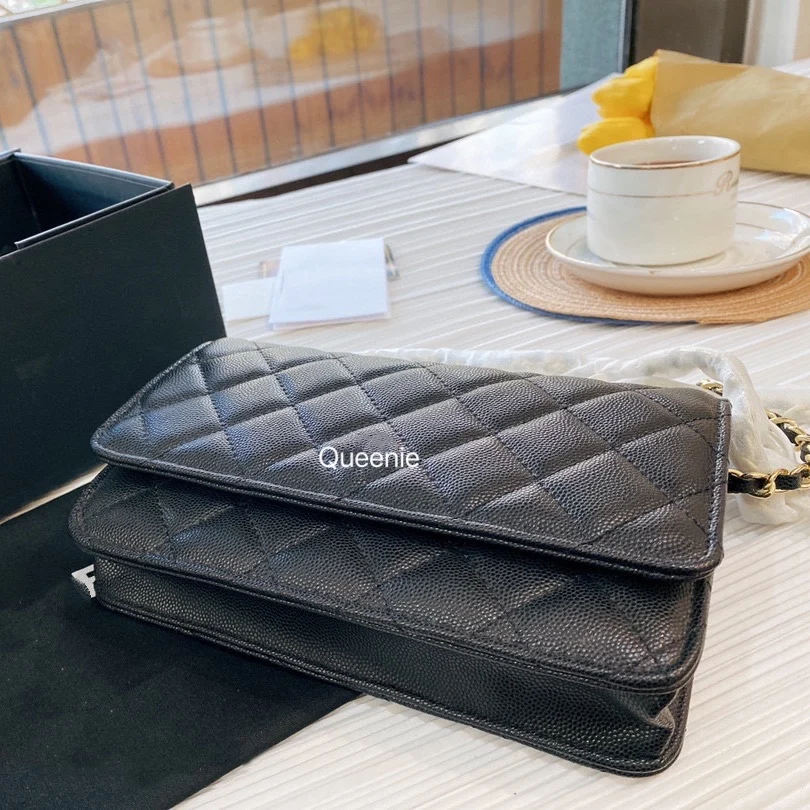 

2021 Queenie New Luxury Fashion Women's Lingge Chain Bag Versatile One Shoulder Messenger Bag