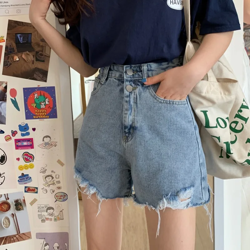 Прямые джинсовые шорты в Корейском стиле для женщин стройнящие летние свободные