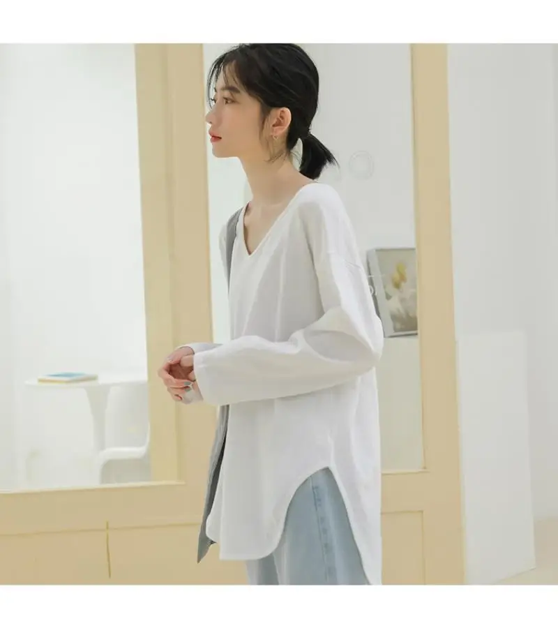 

Simple round neck striped bottoming shirt shirt loose and thin long-sleeved t-shirt female 2021 Korean style