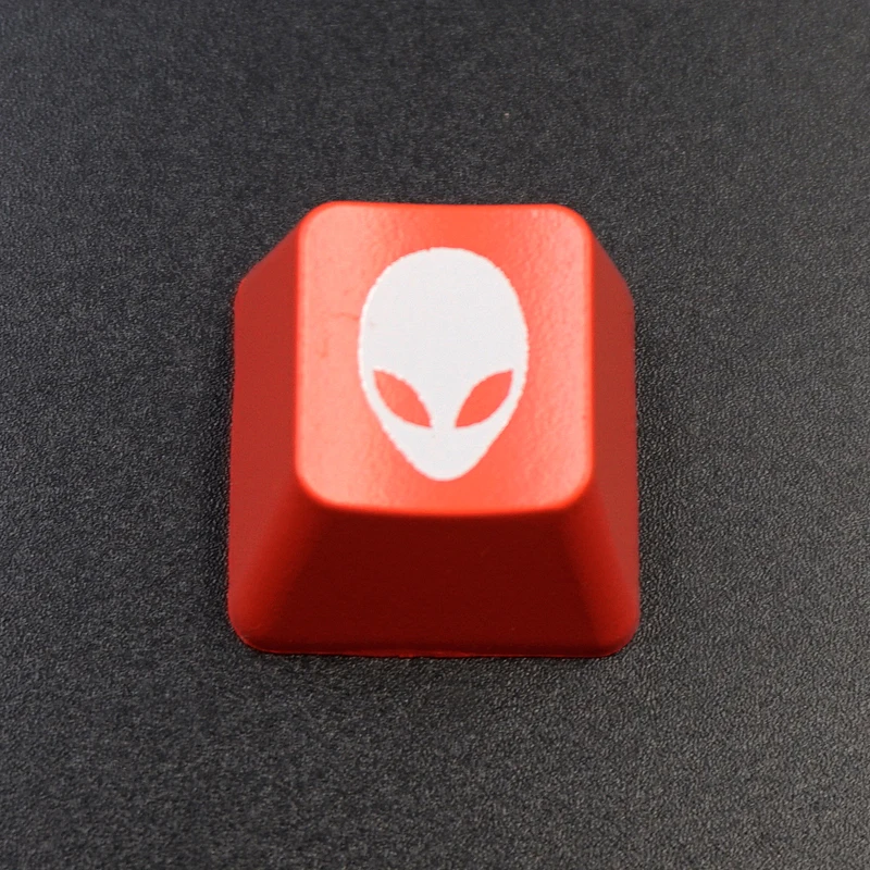

Personality Mechanical keyboard red keycaps translucent key caps for transformers bat spider Iron man Aliens OEM R4 Height