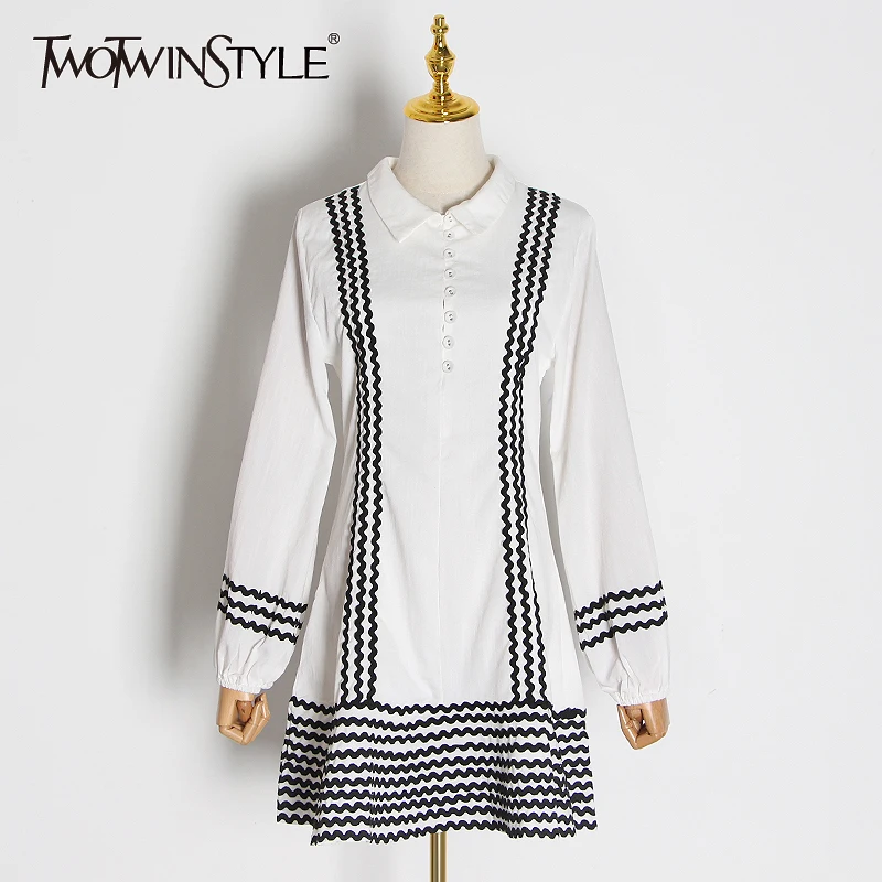 Женское платье Русалка TWOTWINSTYLE весеннее приталенное с рукавами фонариками