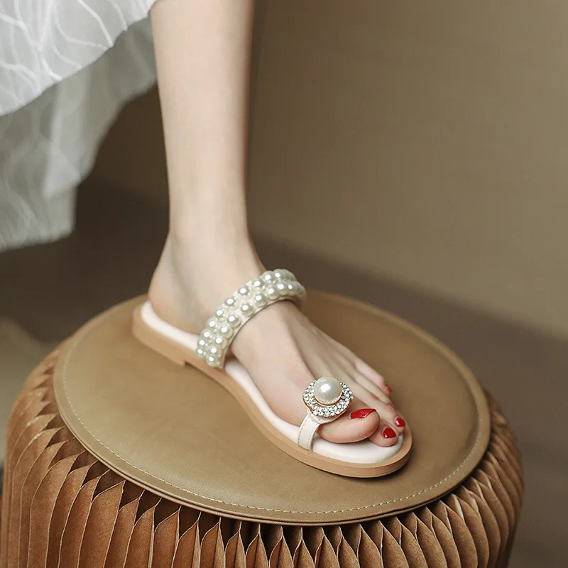 

2021 Summer New Style Fairy Style Pearl Fashion Flat Beach Sandals and Slippers Women