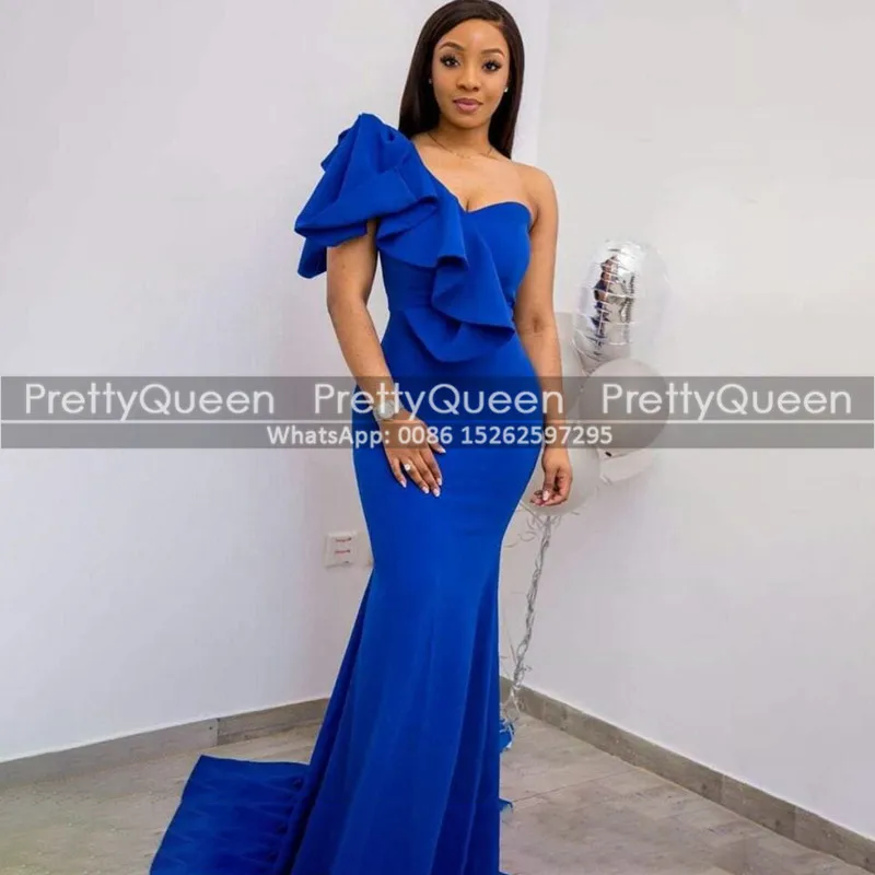 

Длинное вечернее платье-русалка, с оборками, на одно плечо, со шлейфом, без рукавов