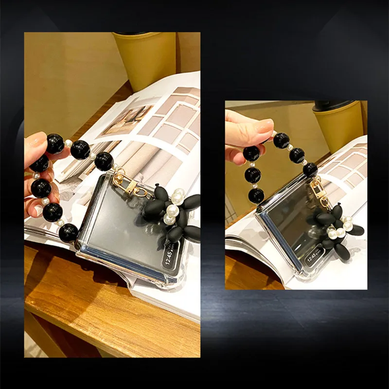 Luxury Fashion Dog Hand Chain Clear Case For Samsung Galaxy Z Flip 5 Z Flip 4 Z Flip 3 Case Funda for Galaxy Z Flip 5G Etui Capa