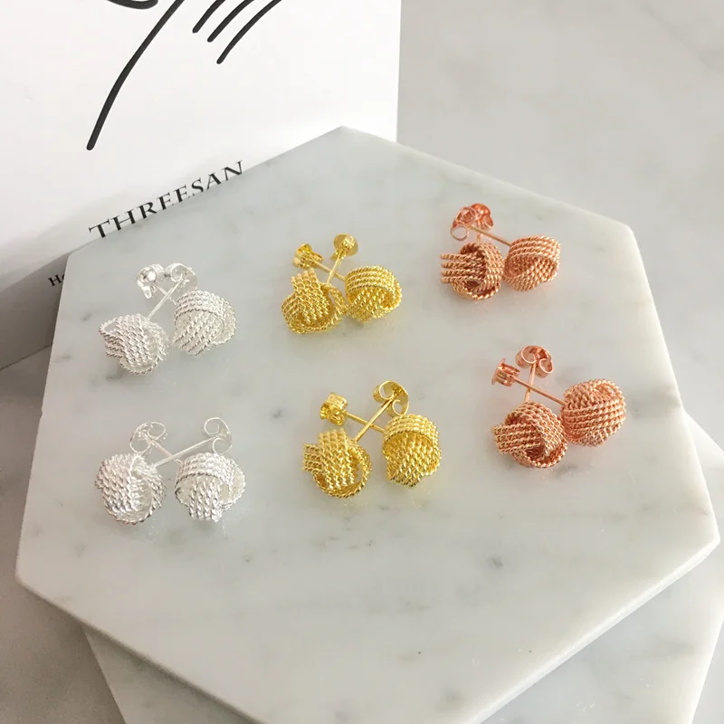 Женские сережки-гвоздики Twisted Love с узлом и шариком высококачественные Сережки