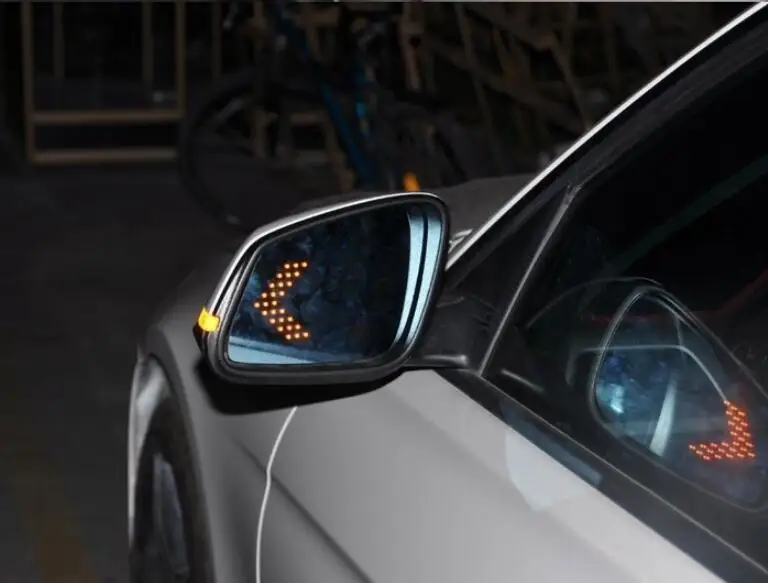 Светодиодный поворотный сигнал с подогревом противоослепительное зеркало