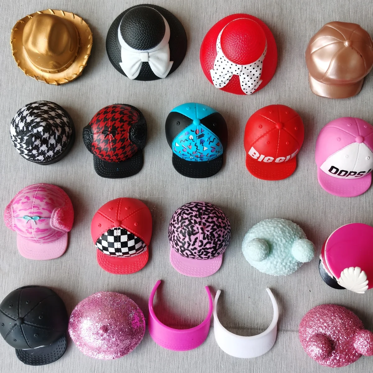 Оригинальный можно выбрать LOL аксессуары кукла лента для волос Кепка с кольцами