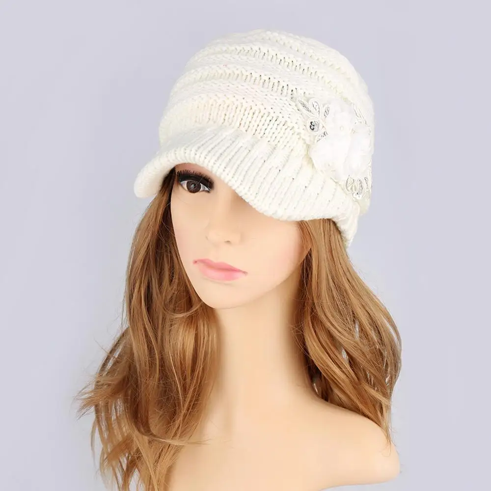Женские зимние вязаные шапки с козырьком элегантная шерстяная шапка аппликацией