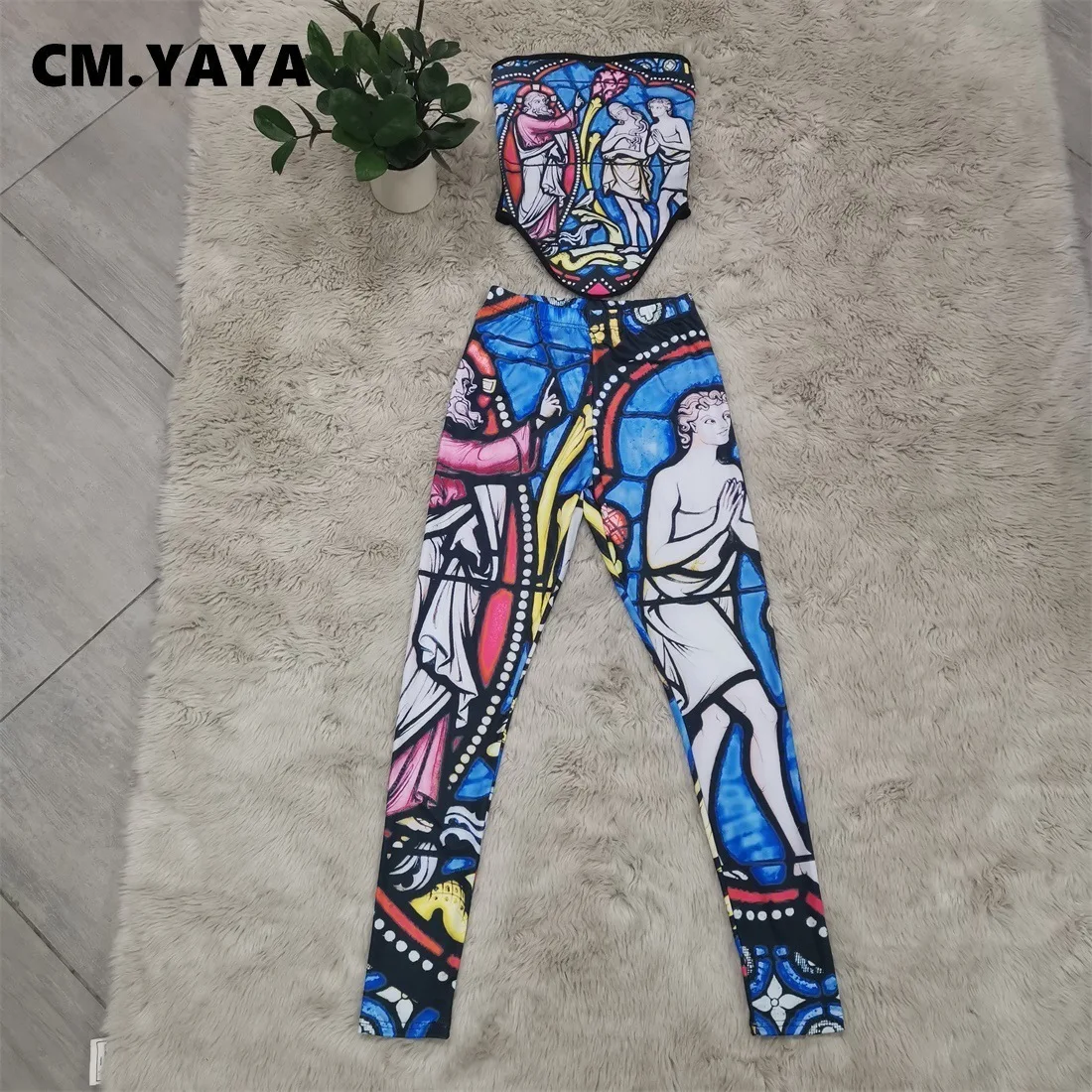 Женский спортивный костюм CM.YAYA комплект из двух предметов: укороченный топ и