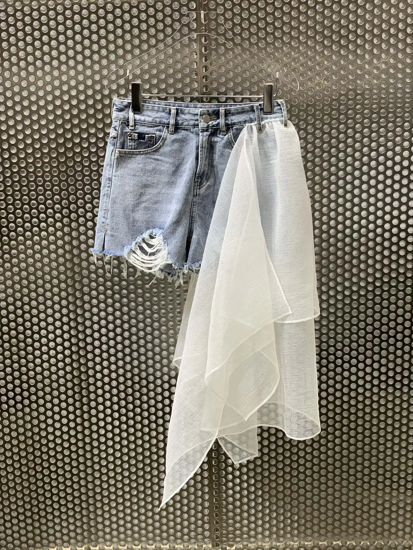 

Новая женская мода 2021 свободные сшитые джинсовые шорты 0405