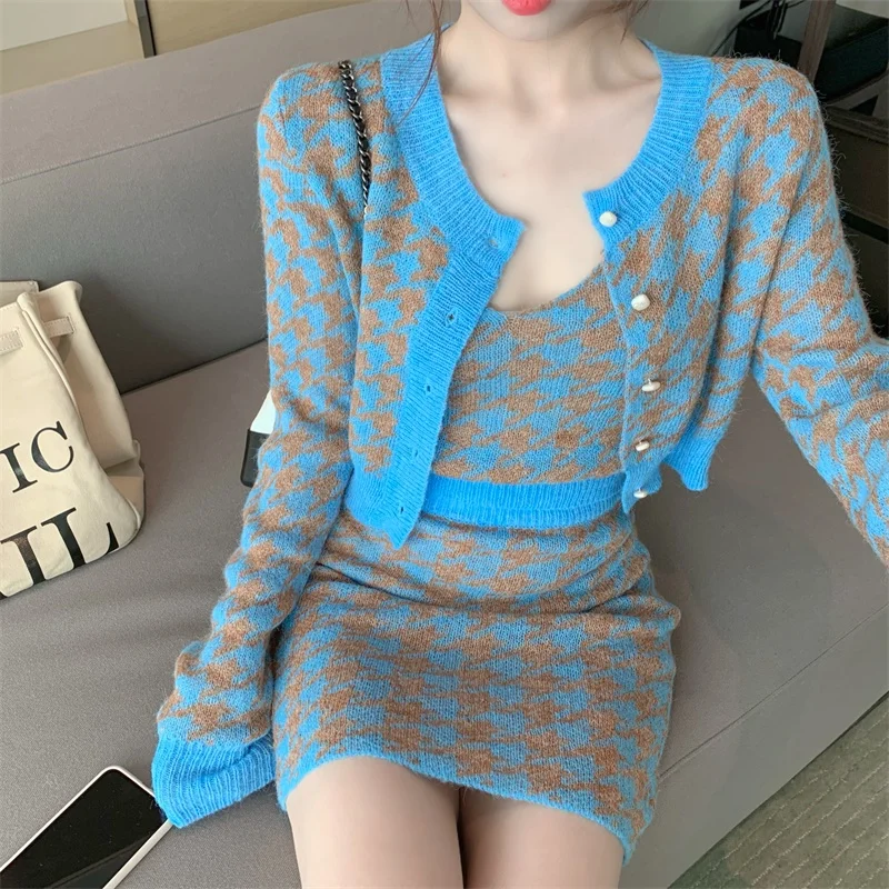 

Women Knitted Plaid Cardigans + Camisole + Skirts 3pcs Sets Girls Knit Short Style Coat+ Vest+Mini Skirt Suits Outfits