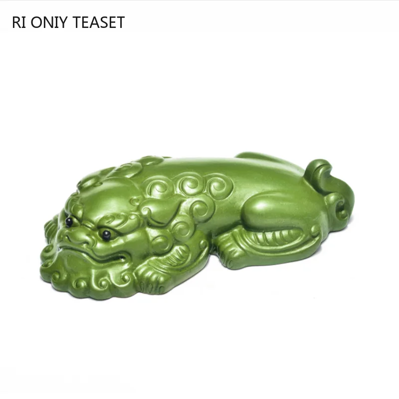 

Chinese Yixing Purple Clay Tea Pet Art Boutique Lion Animal Figurine Ornaments Sculpture Crafts Handmade Tea Set Decoration Gift