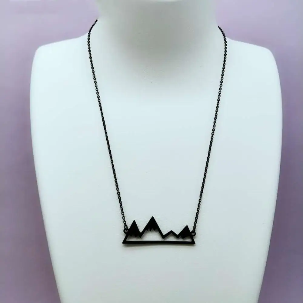 Модное женское ожерелье матового черного цвета хорошее качество с подвеской в