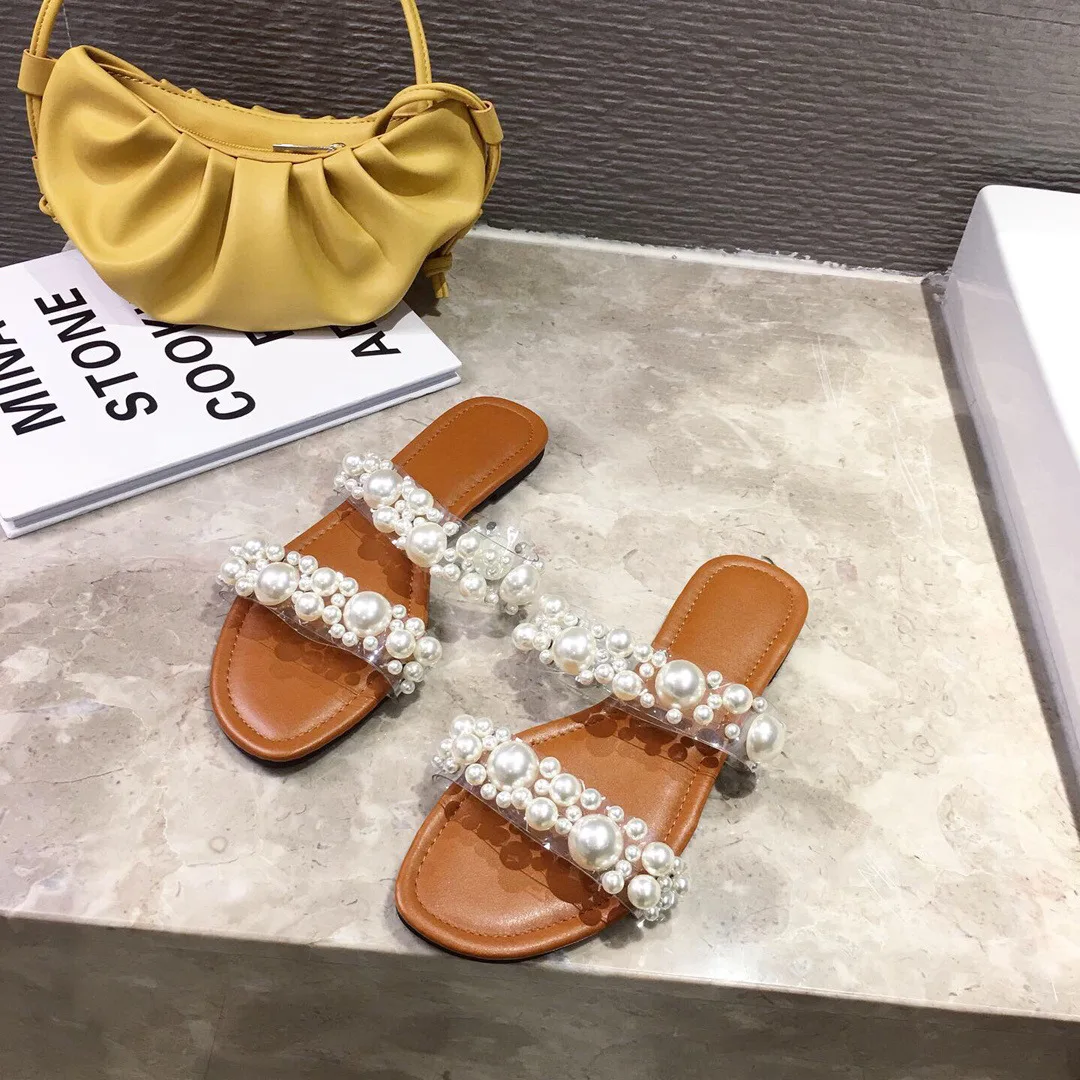 

Summer 2020 versatile flat bottom flat heel sandals Korean fashion versatile Beaded diamond slippers