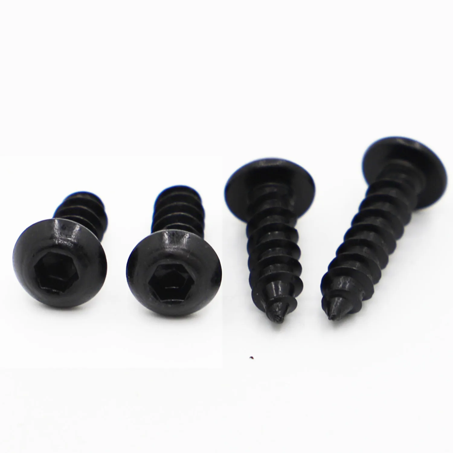 Саморез с шестигранной головкой и цилиндрической из углеродистой стали класса 8.8