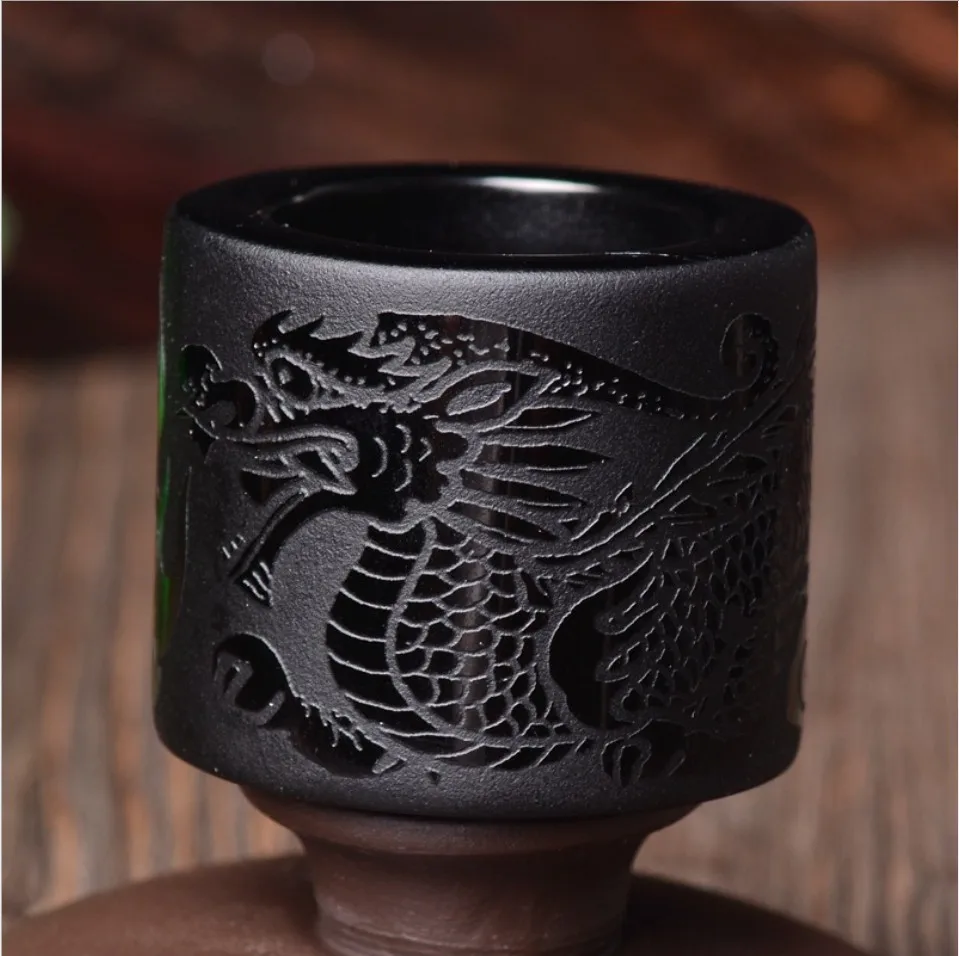 Натуральное ледяное цветное кольцо из обсидиана с гравировкой на пальце дракона