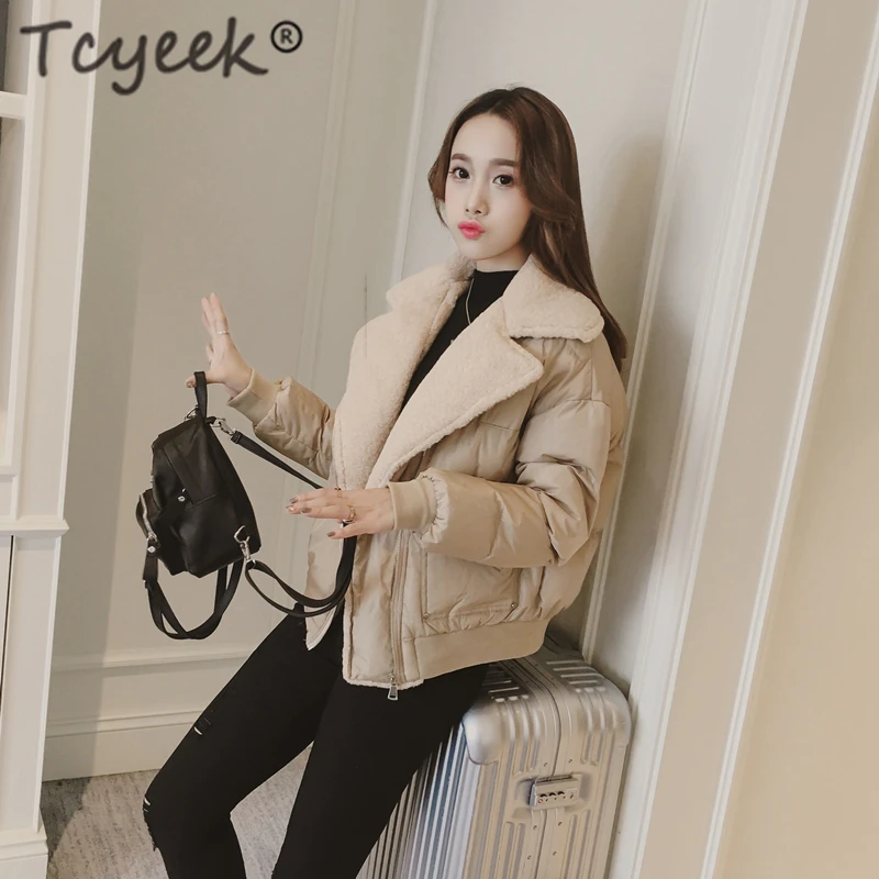 Корейская модная зимняя куртка Tcyeek женская короткая одежда с бархатным