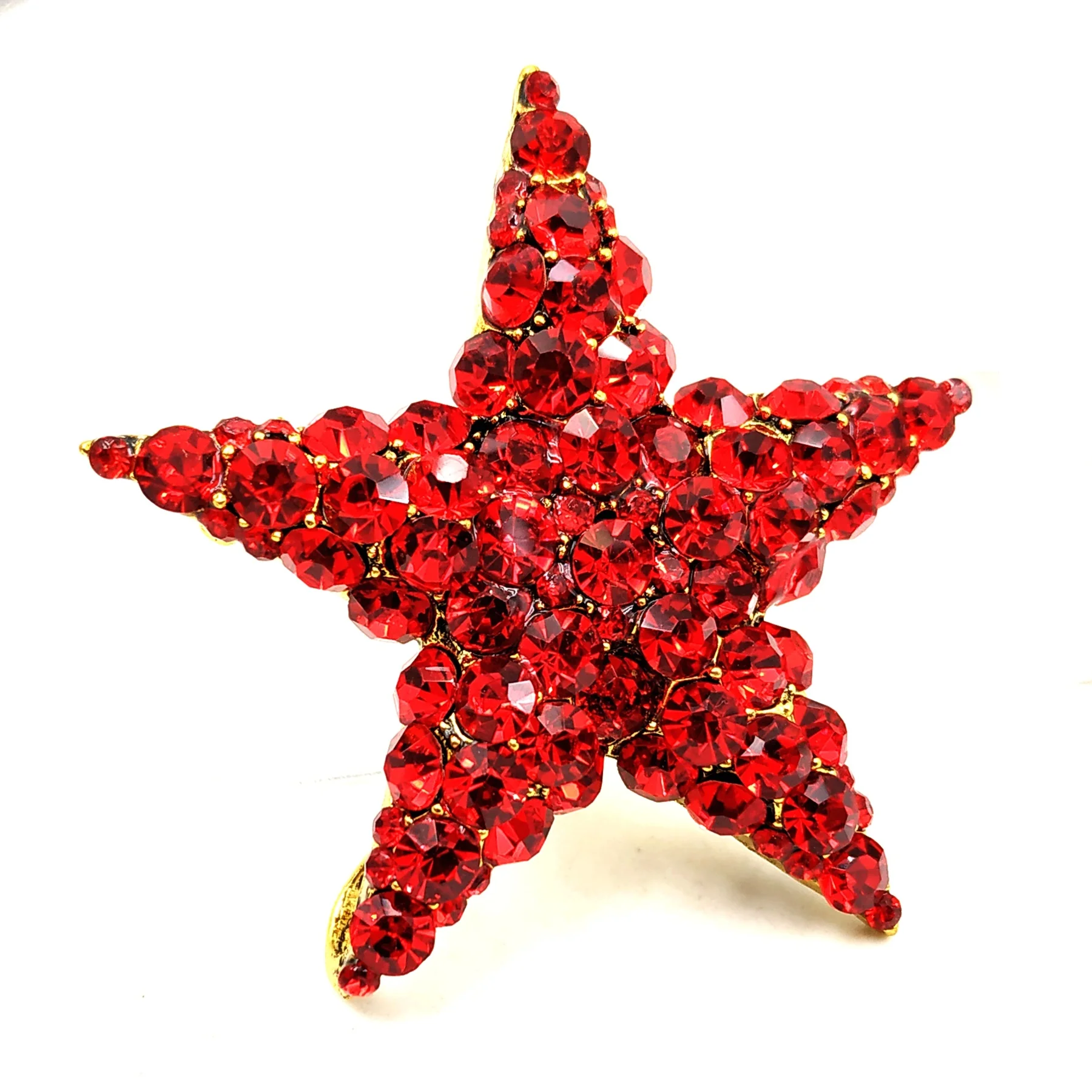 

Stunning Full Micro Pave Red Crystal Five-Pointed Star Brooch and Pin Anniversary Winter Holiday Jewelry for Women Sweater Coat