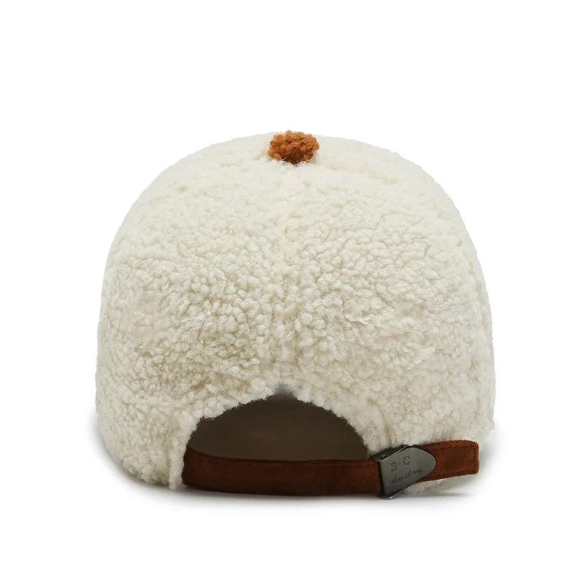 2020 New Lamb Fur Hats Female Autumn Winter Korean Version Tide Letter Warm Cap Plush Baseball Caps Winter Baseball Cap Hat