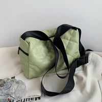 high capacity lingge pu leather big crossbody bags for women 2021 summer fashion simple shoulder handbag ladies green
