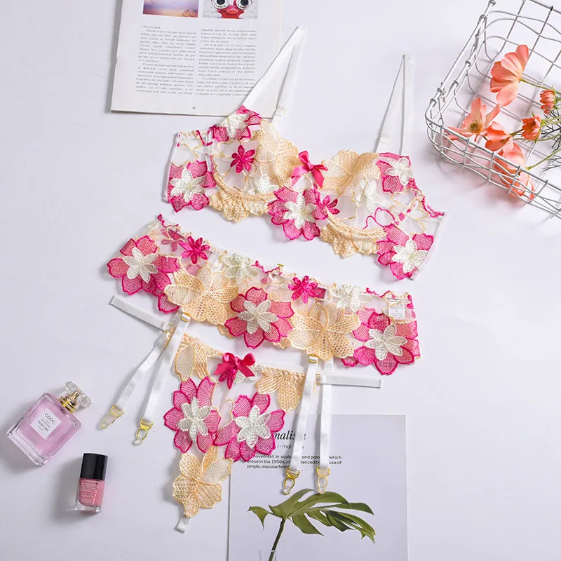 

Women Sexy New Underwear Set See Through Flower Embroidery Lingerie Set Push Up Lace Bra and Panty Three-piece Corset Nightwear
