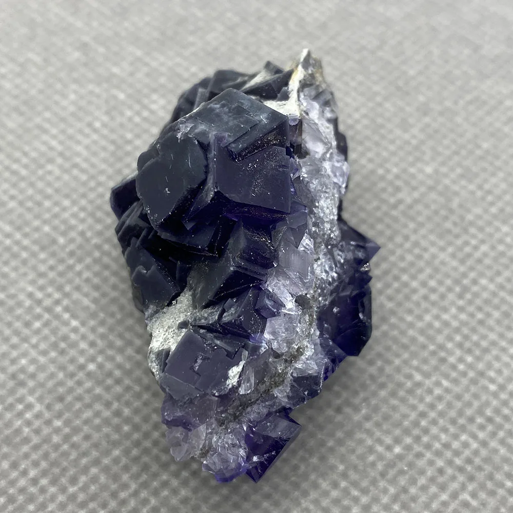 

37 g Natural purple border fluorite ornamental Stone